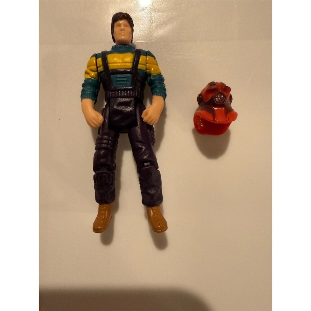 Vintage Kenner M.A.S.K. Jaques LaFleur Action Figure w/ Volcano Mask - Picture 4 of 4